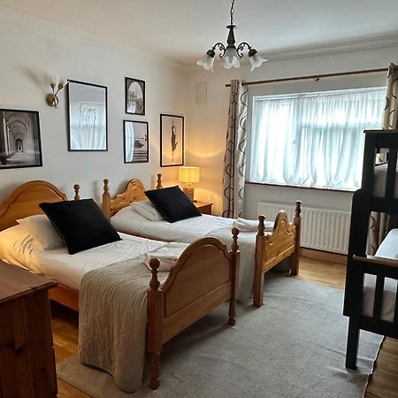 Malahide Guest Rooms Exteriör bild
